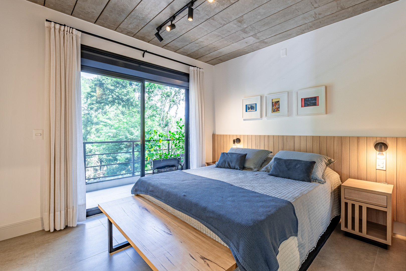 Terceirizar a Edição de Fotos Imobiliárias: Vale a Pena para Escalar seu Negócio?